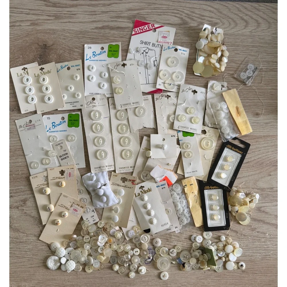 Vintage Button Lot White Cream Pearlized La Mode Le Bouton Streamline Ephemera